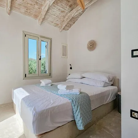 Saranda - Luxury On Ithaca * Frikes